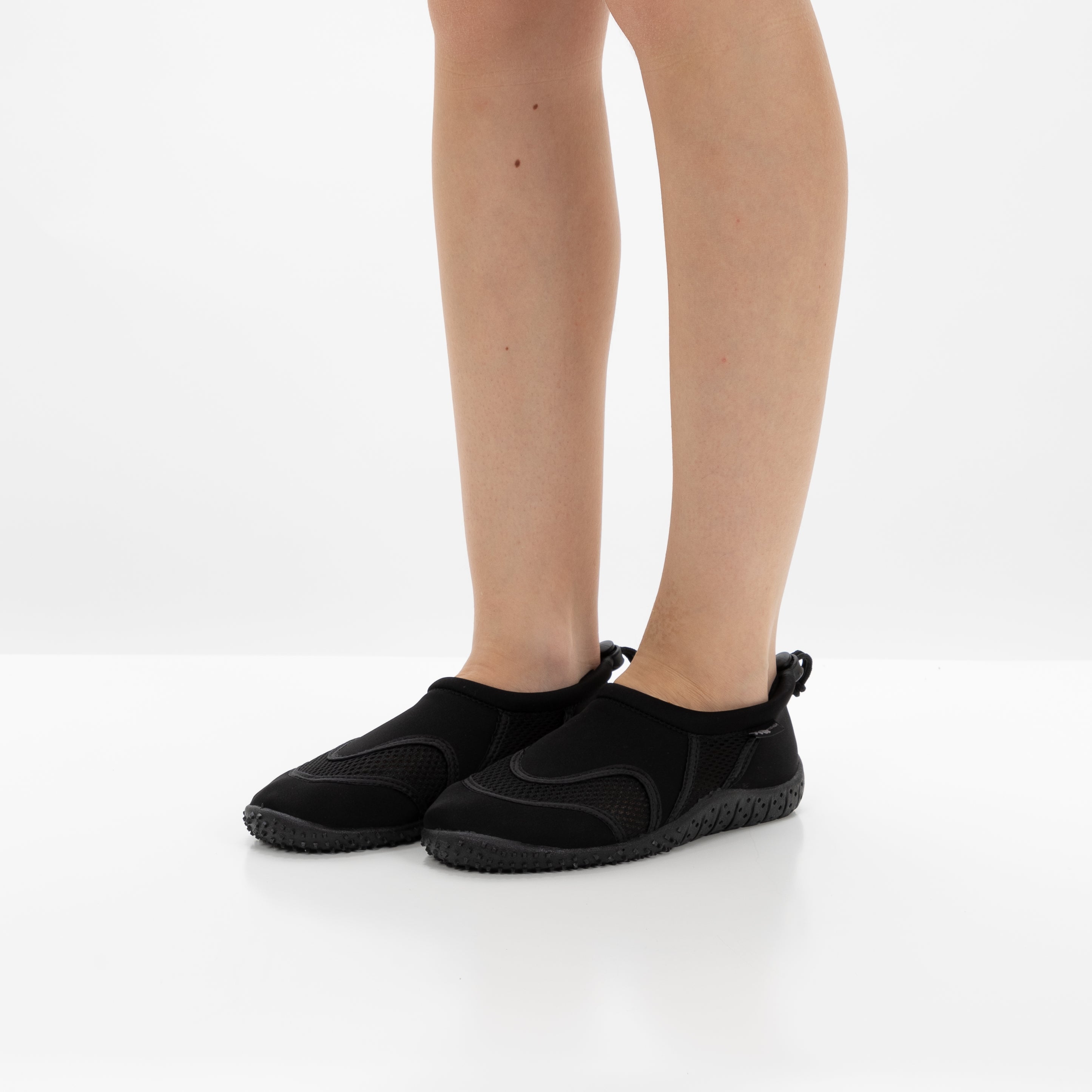 Calçado aquático antiderrapante e ajustável para adulto