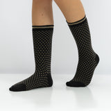 Meias clássicas com padrão, para mulher, em fibra de bambu, na cor rosa e bege. Meias frescas e suaves.