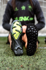 Meias com antiderrapante (grip), na cor preto, para desporto como o futebol ou futsal..