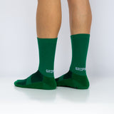 Meias com antiderrapante (grip), na cor verde, para desporto como o futebol ou futsal..