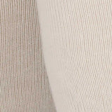 Collants com ajuste confortável com cós que não aperta, tecido macio e respirável. Uma base versátil e prática para qualquer look do dia a dia do seu bebé.