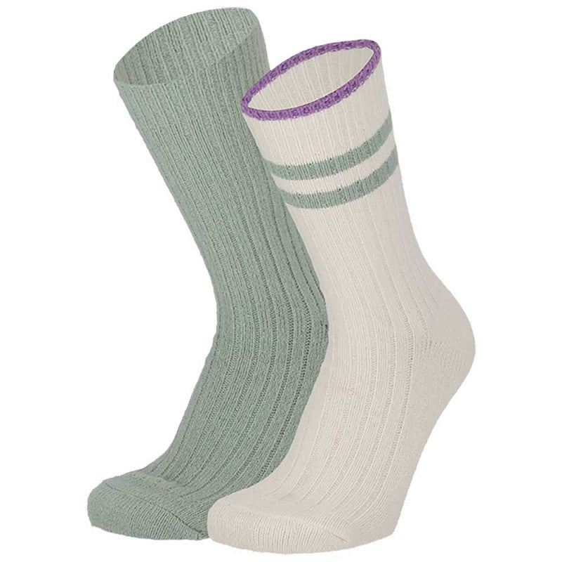 Meias de casa femininas em viscose, quentes, macias e confortáveis. Design em malha canelada, proporcionando elegância e conforto dentro de casa, nos dias de Inverno.