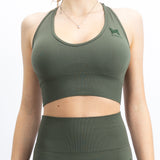Top de desporto, na cor verde, para mulher. Top com bom suporte no peito.Perfeito para atividades de alto desempenho.